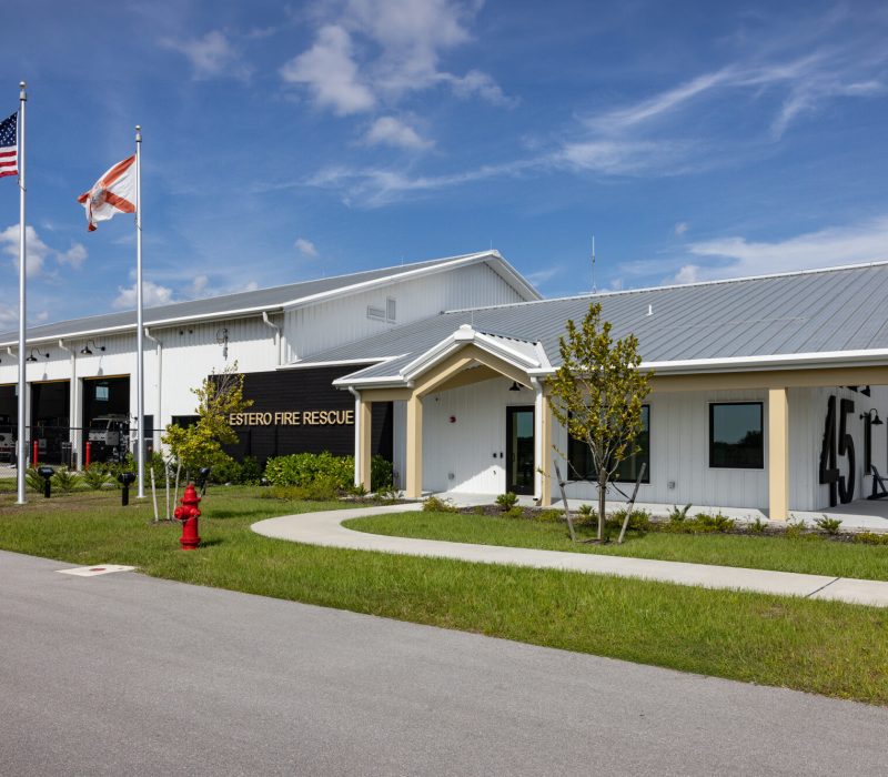 Estero-FS-45-Ext-Entrance-01-H-2000x1333